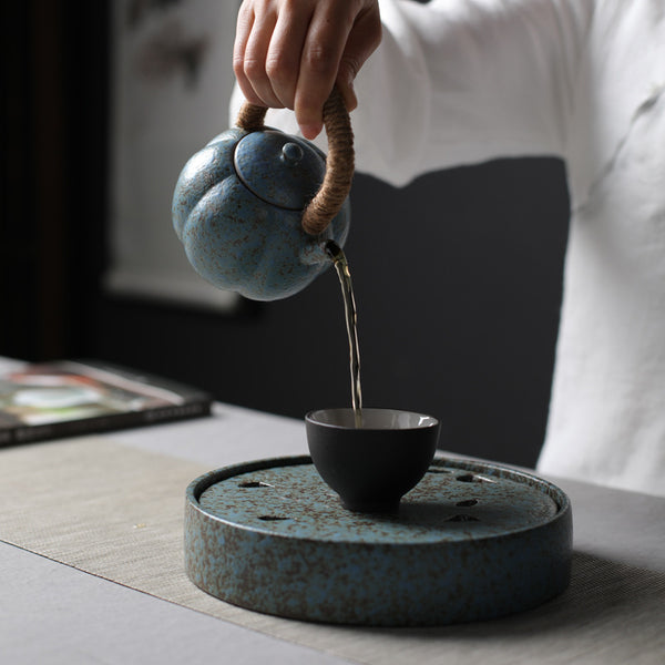 Traditionelle „Kyushu“-Teekanne aus Keramik