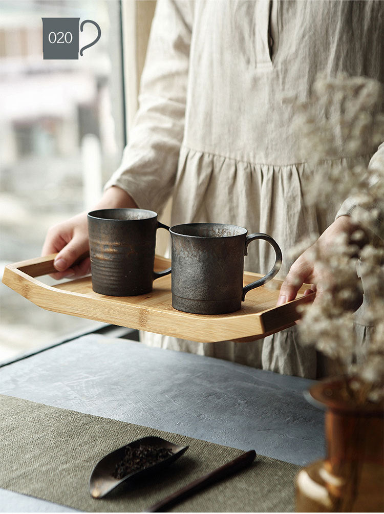 Vergoldete glasierte Teetasse aus Keramik