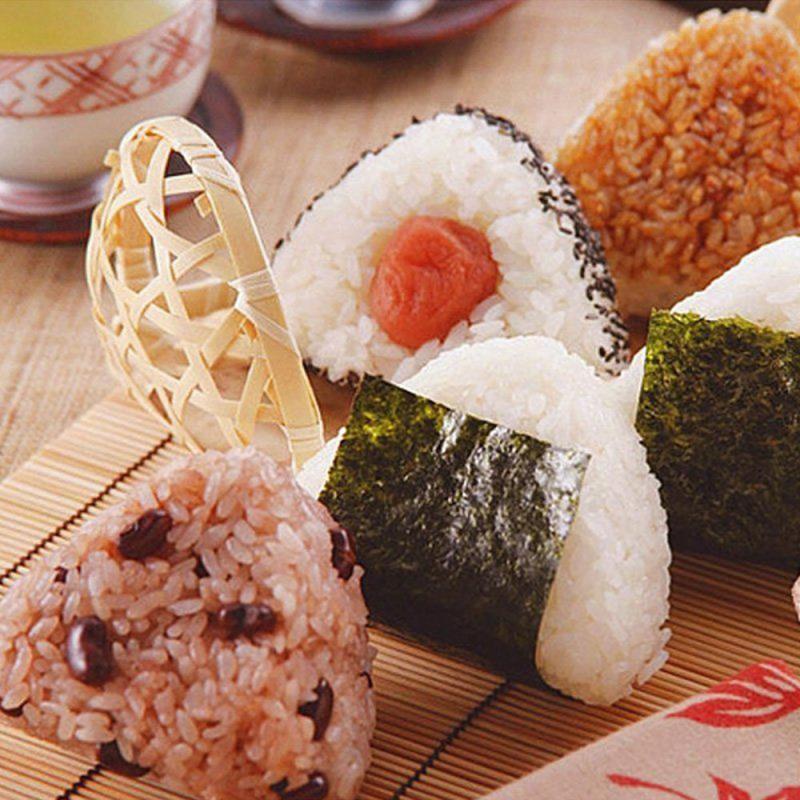 2 Onigiri-Dreiecksformen 