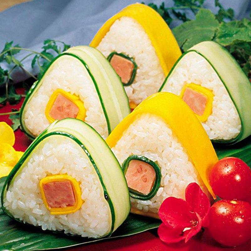 2 Onigiri-Dreiecksformen 