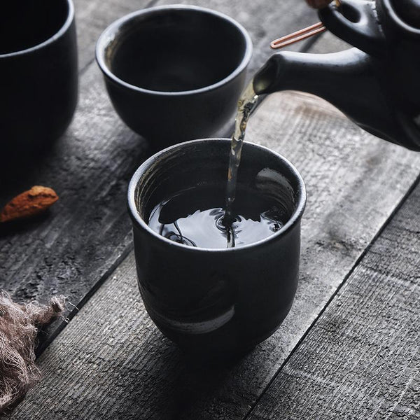„Tomatsu“ Handgefertigte japanische Teetasse aus Keramik