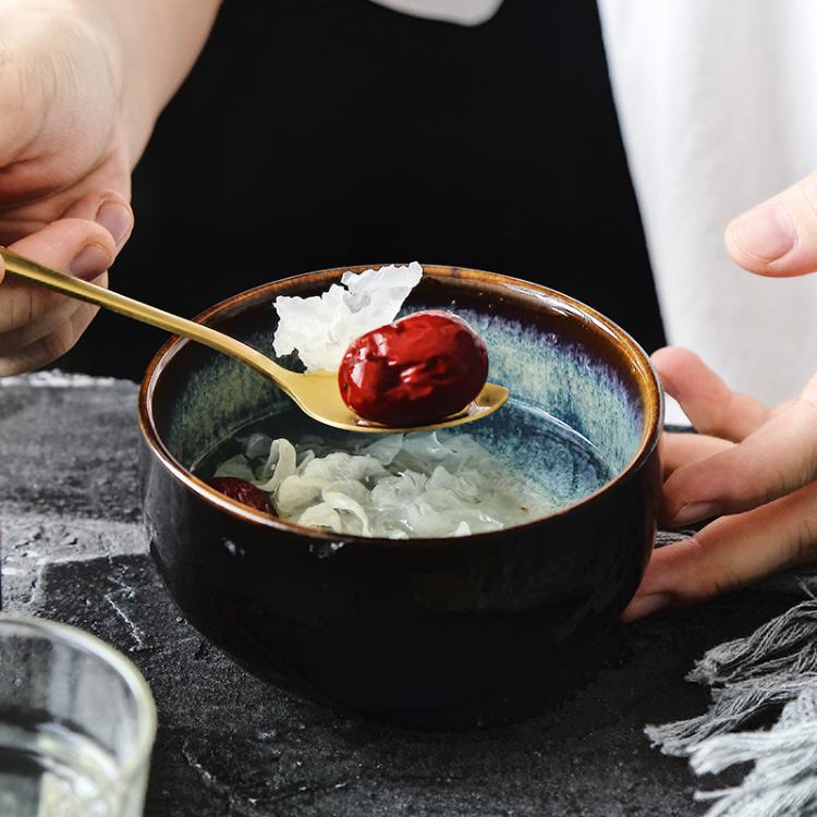 AUSVERKAUFT || Handgefertigte Keramik-Ramenschale aus der Kollektion „Hiroshima“.